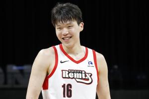 火爆乌兹别克斯坦对世界杯刚果民主共和国赛事前瞻_火爆乌兹别克斯坦对世界杯刚果民主共和国赛事前瞻在线观看_免费看直播
