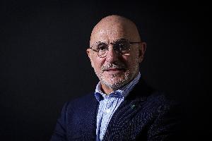极速世界杯小组赛西班牙对佛得角低调看直播_极速世界杯小组赛西班牙对佛得角低调看直播在线观看_免费看直播