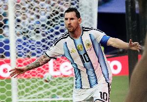 单场淘汰赛5造机会+5过人！近4届仅梅西 历史仅有他和老马2次做到