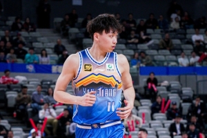 600万元！媒体人：新疆男篮将以三年满额顶薪合同续约齐麟-3k