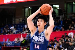 马刺大战尼克斯1低调看直播_马刺大战尼克斯1低调看直播在线观看_免费看直播