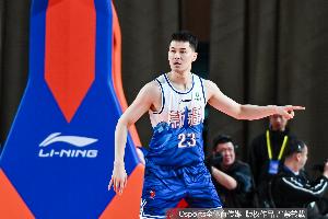 媒体人：阿不都和新疆的新合同为3年全额顶薪 还将兼任球队助教-d2