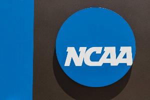 媒体人：45名球员起诉NCAA5-in-5新规胜诉 24人获禁令可再战一年-jd